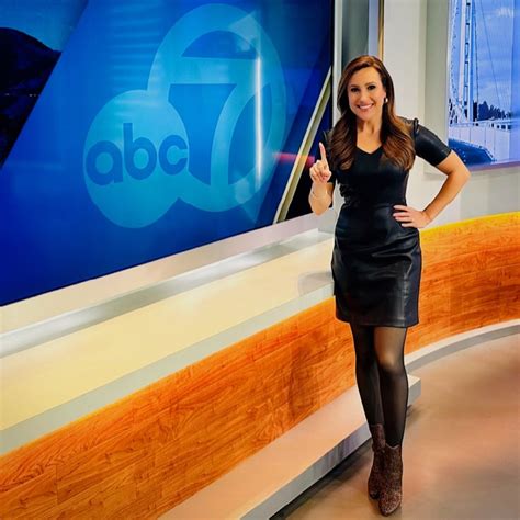 Karina Nova ABC7 San Francisco : r/hot_reporters