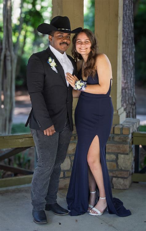 2025-027-179 Sarah and Alex prom portraits.jpg | Canon RF Shooters Forums