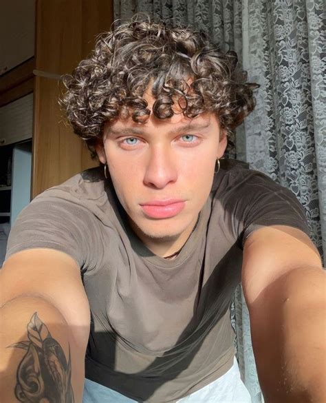 hair long curly hair men mens curly hairstyles curly hair  men