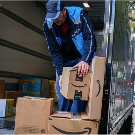 The 5 Single-Leg Exercises Every Athlete Should Master - Men's Journal