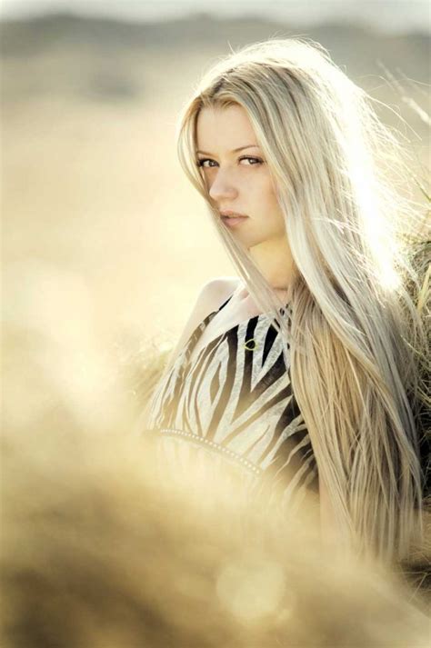 blonde hair fonsly