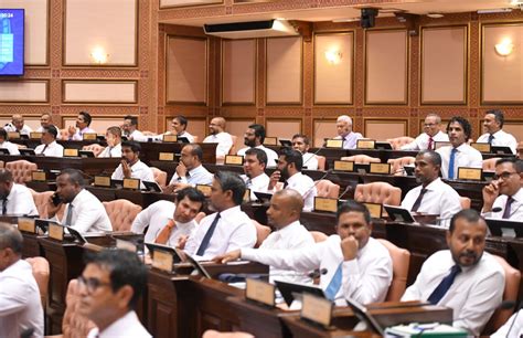 Ras Online - މަޖިލީހުގައި ކޮންގްރެސް ޕާޓީގެ މެންބަރުންގެ އަދަދު 16އަށް ...