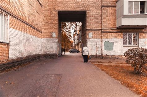 alley background images    freepik