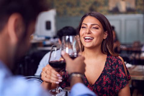 Different First Dating Etiquette Tips - masturbationpix.com