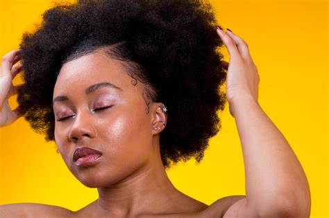 Women are celebrating black hair styles natural on social media this week