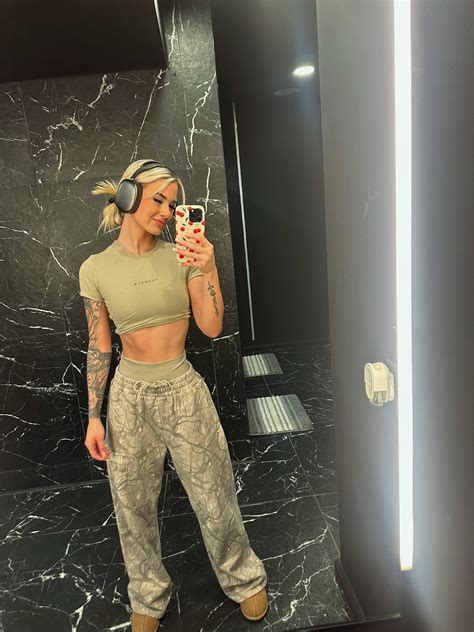 Mackenzie scott (@kenziee.scott) • Instagram photos and videos