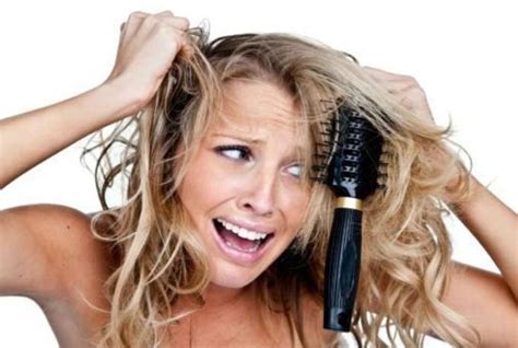 avoid  frizzy  dry hair