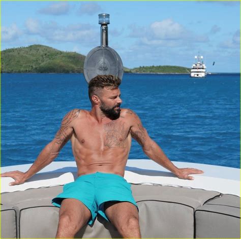 ricky martin   hot   shirtless vacation  photo