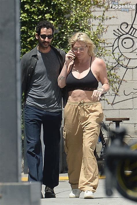 Kesha Shares a Kiss with Her Boyfriend Riccardo Maddalosso in LA (33
