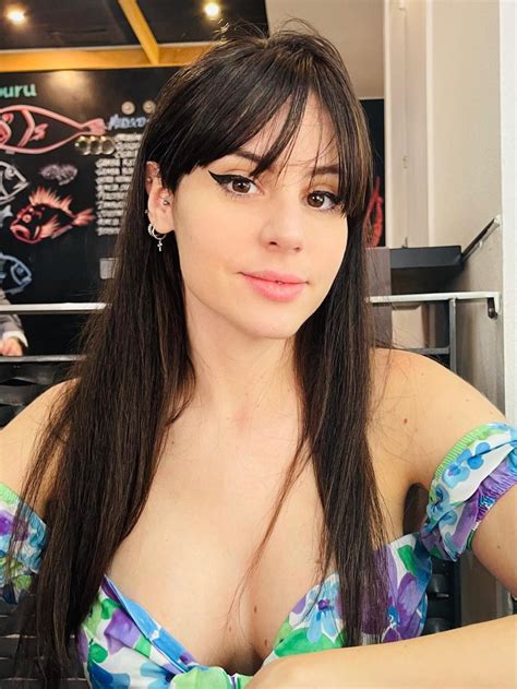 Apolonia Lapiedra aplaude la App del porno mientras la actriz Pamsnusnu