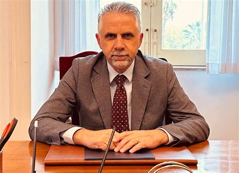 ignazio abbate lavoratori asu arriva laumento   ore fino al