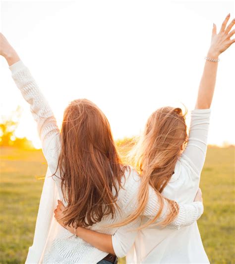Download Cute Bff Raising Hands Picture | Wallpapers.com