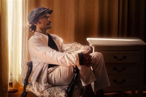 abu bakar hadirkan teruntuk lagu  bikin ello menangis