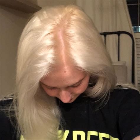 how to bleach your hair blonde at home
