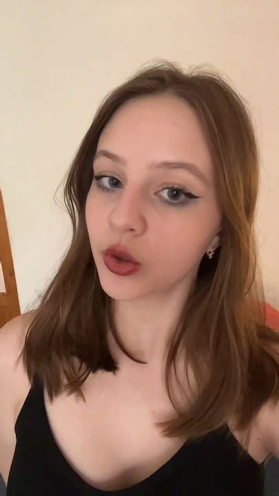 Котенок, кис кис кис #монеточка #макияж #makeup - YouTube