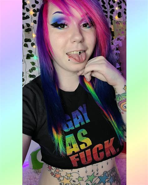 Rainbow🌈 ️ 40% off 0F! on Twitter: "About to go live on