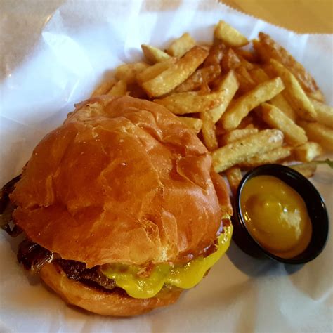 bread garden market iowa city iowa 4