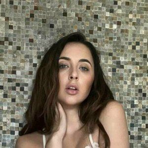 heeyhelly / helly.heey Nude Leaks OnlyFans Photo #2 - Fapellino