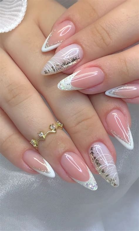 10 Ideias de Unhas Amendoada que vão elevar seu estilo | Unhas bonitas