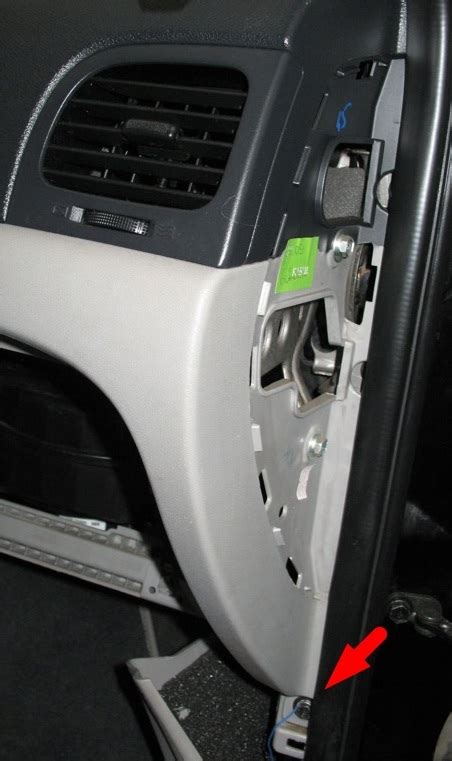Снятие и установка панели приборов Hyundai Accent MC