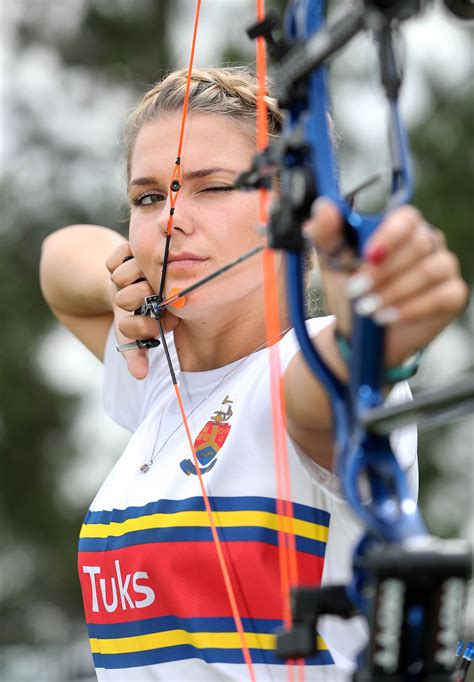 Elite archer Danelle Wentzel aims high | The Citizen