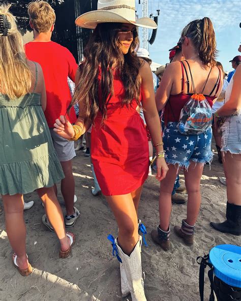 lillyy (@lillyycjohnson) • Instagram photos and videos