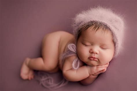Newborn Photo Session - Newborn Photography - Lindsey Williams ...