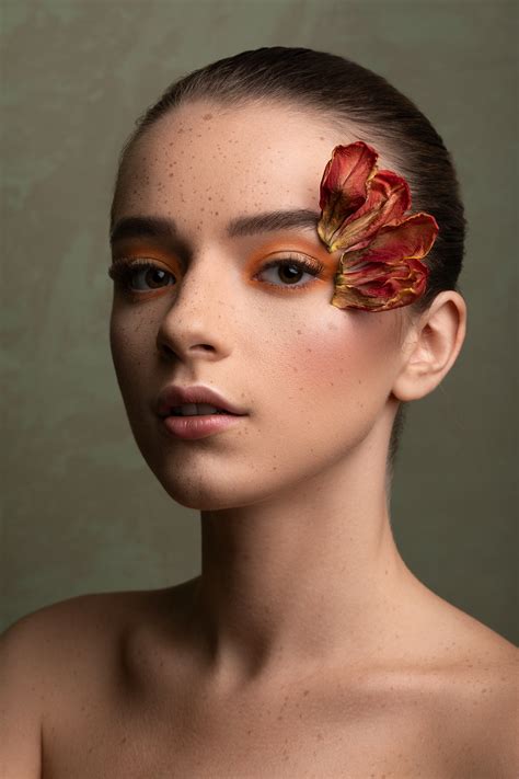 LILI on Behance
