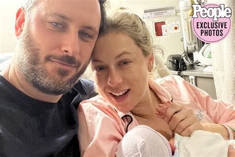 Iliza Shlesinger Welcomes First Baby with Husband Noah Galuten
