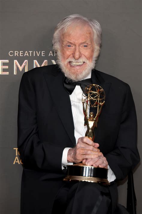 dick van dyke abruptly backs   event due  mystery illness