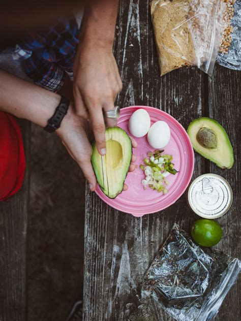 Japanese Tuna Sushi Bowl with Quick Pickled Cucumber | Fresh Off The Grid