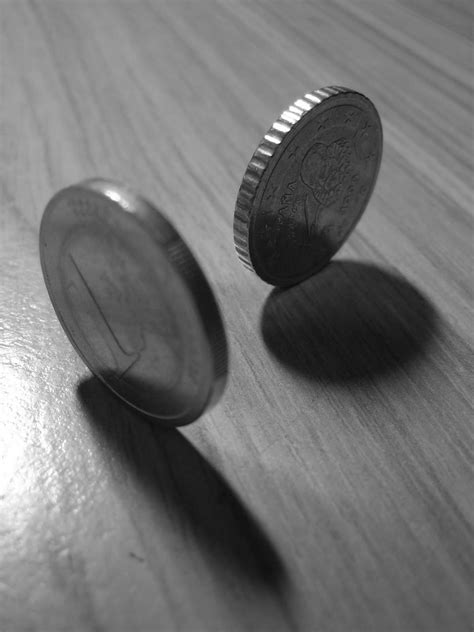 Tira Una Moneda 8