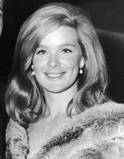 LBColby's DYNASTY Blog: Linda Evans' Vintage Photos | Linda evans