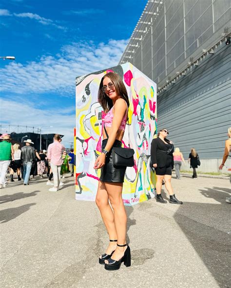 Bivša premijerka Finske Sanna Marin danas nije za prepoznati