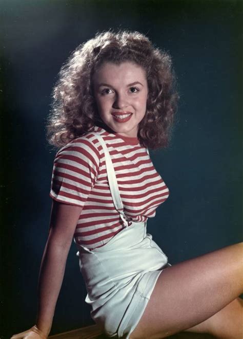 25 Photos Of Norma Jeane Mortenson Before She Became Marilyn Monroe