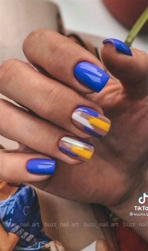 Pin by Viktoria on Ногти | Simple acrylic nails, Nails, Bridesmaids nails
