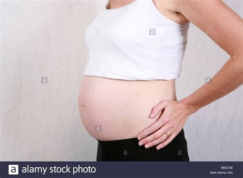 Posisi Bayi 7 Bulan Dalam Kandungan , Posisi Siap Lahir - Jurnal Keluarga