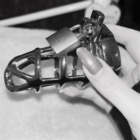 Looking for chastity wearers 🔒 a goddess can never have too many