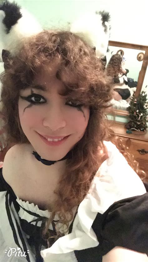 Maid to serve nya υωυ 💖 : r/petgirls