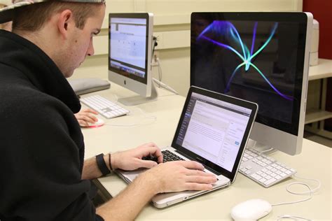 Media experts explain what leslie stahl means for the future of journalism 1