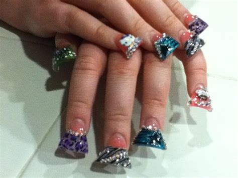 This are awesome stick on nails | Nails, Stick on nails, Stick