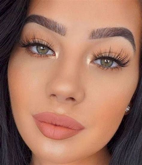 Light Makeup Looks