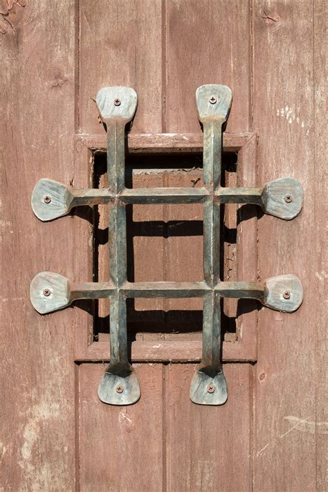 Who Can It Be Knocking At My Door? – Patrick Kelly's Website