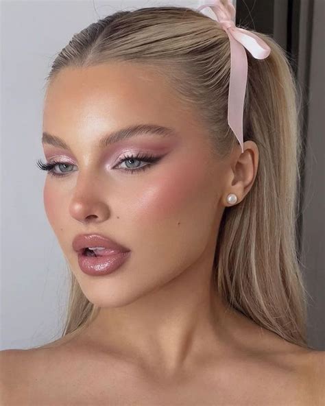 Нежный макияж для блондинки | Makeup inspiration, Eye makeup, Date ...