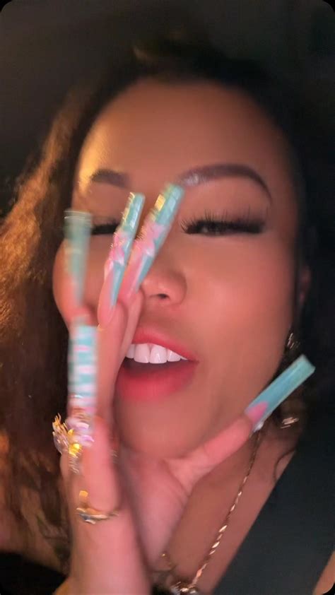 LovelyMimi (@itslovelymimi27) • Instagram photos and videos