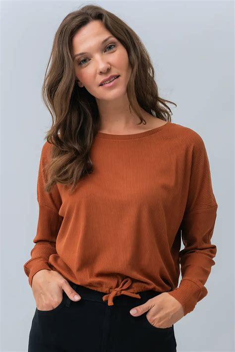 Vêtements pour Femmes et Hommes | Boutiques Pentagone – Boutique le ...