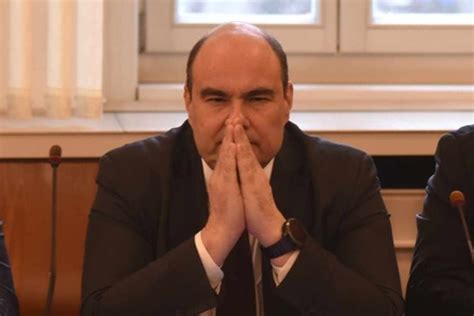 "Лукойл" ще обжалва вноската, която трябва да внася в бюджета