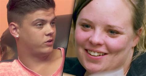 Catelynn Lowell & Tyler Baltierra Reuniting Daughter Carly Open ...