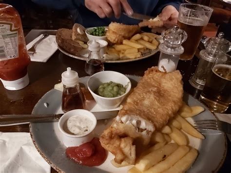 THE QUEENS HEAD HOTEL - Updated 2022 Reviews (Milton Ernest)