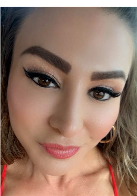 Francia James (@francety) - Urlebird